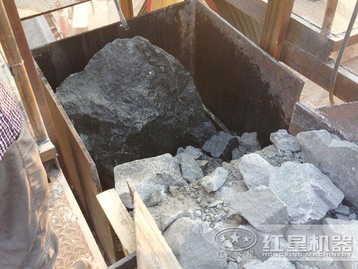 印尼尾礦加工現場，進料粒度大，出料5-10mm